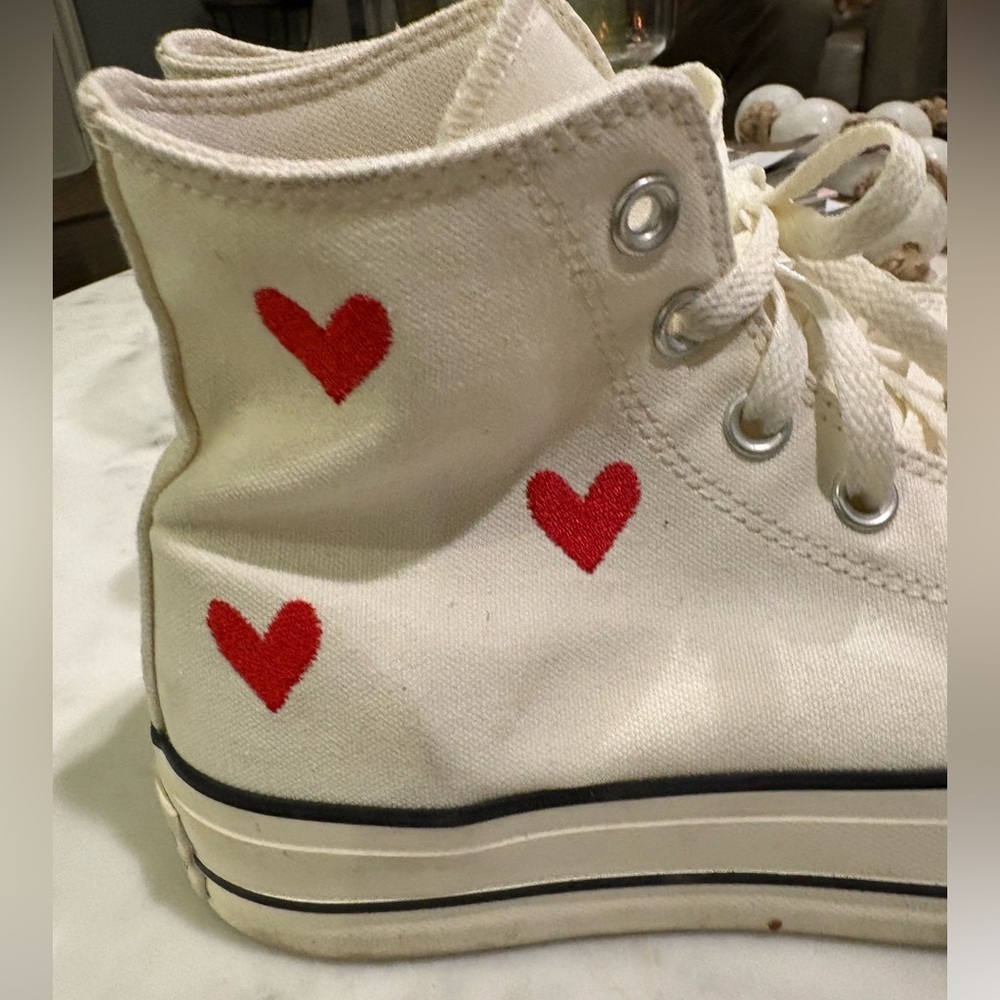 Custom Chuck Taylor All Star Lift Platform Heart Embroidery - Picture 4 of 11